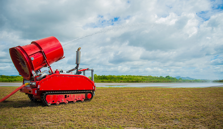 Thermite fire-fighting robot removes firefighters from harm's way